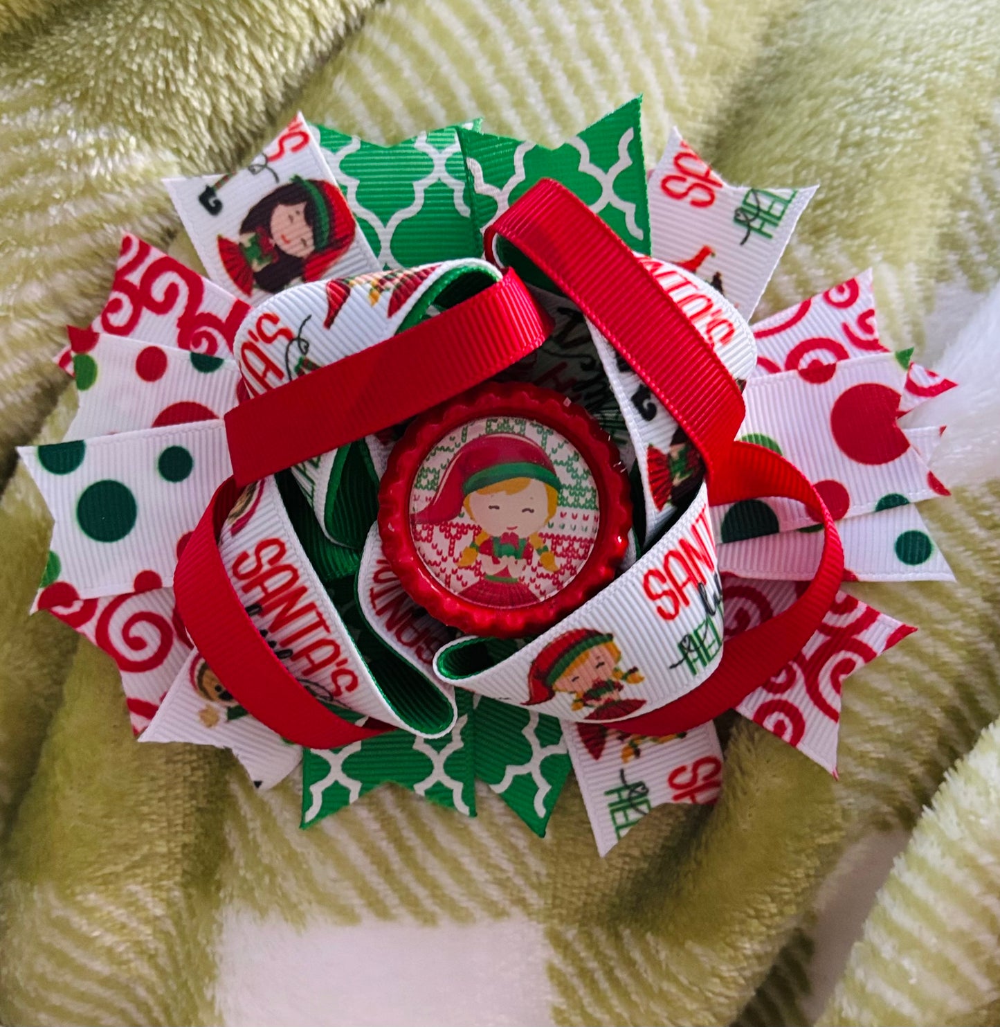 Santa’s helper ribbon bow