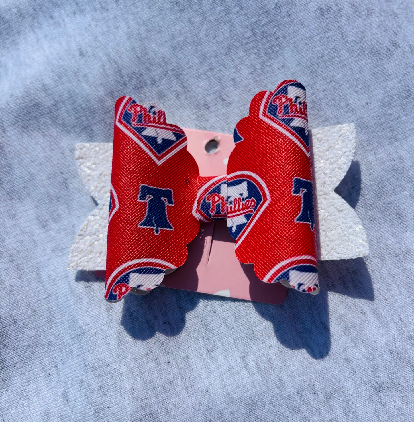 Phillies bows