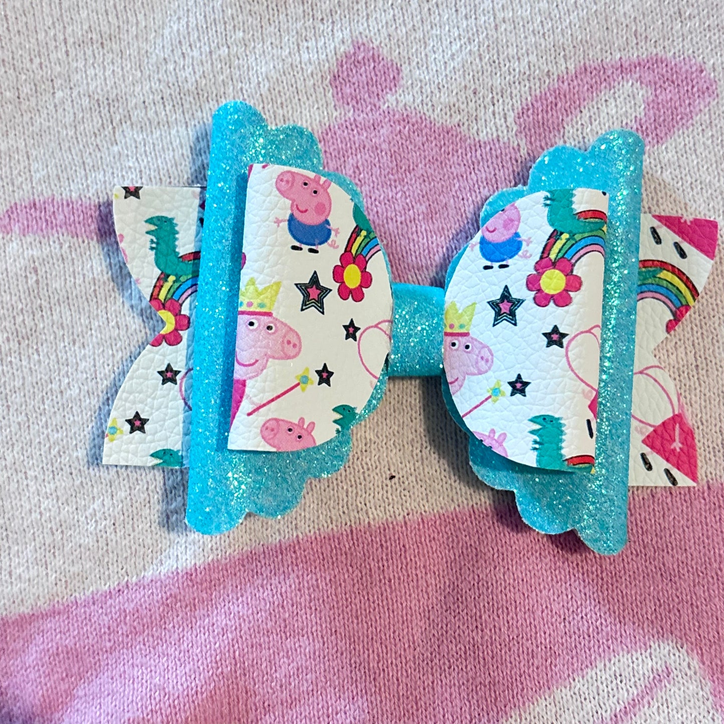 Peppas fun Day bow