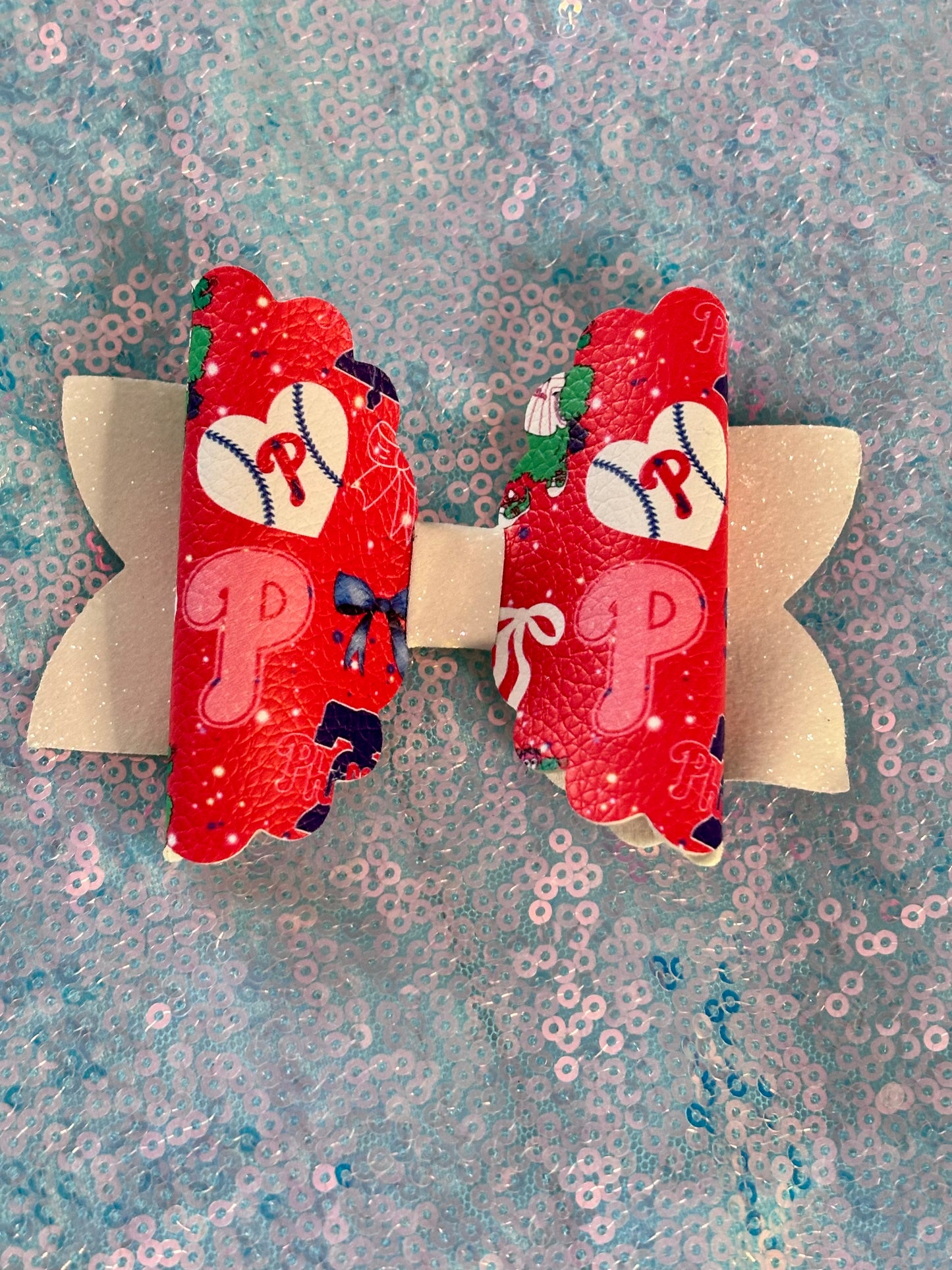 Phillies bows
