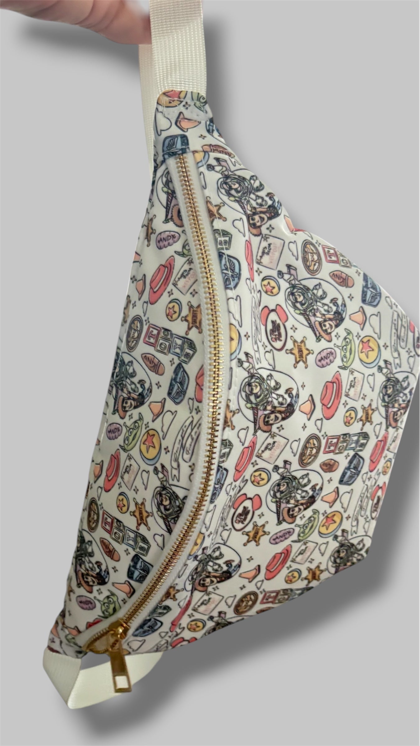 Toy Story Inspired Belt Bag for Women, Kids & Family Matching Outfit, Theme Park Crossbody Fanny Pack, Adjustable Strap Travel Bag, Cute Character Print Park Essentials Bag, Mommy and Me Matching Accessories