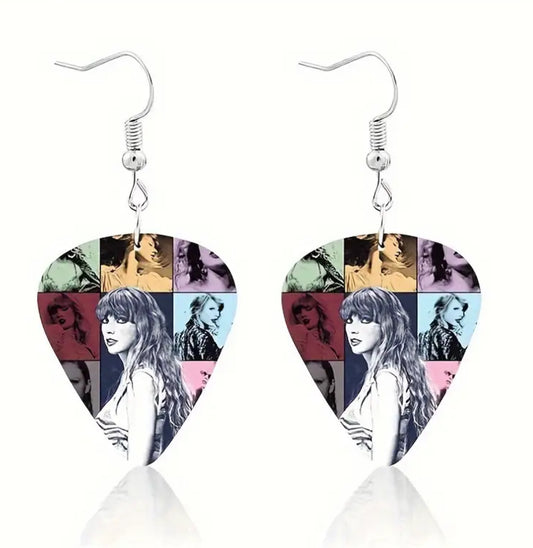 Swift Guitar Pick earrings