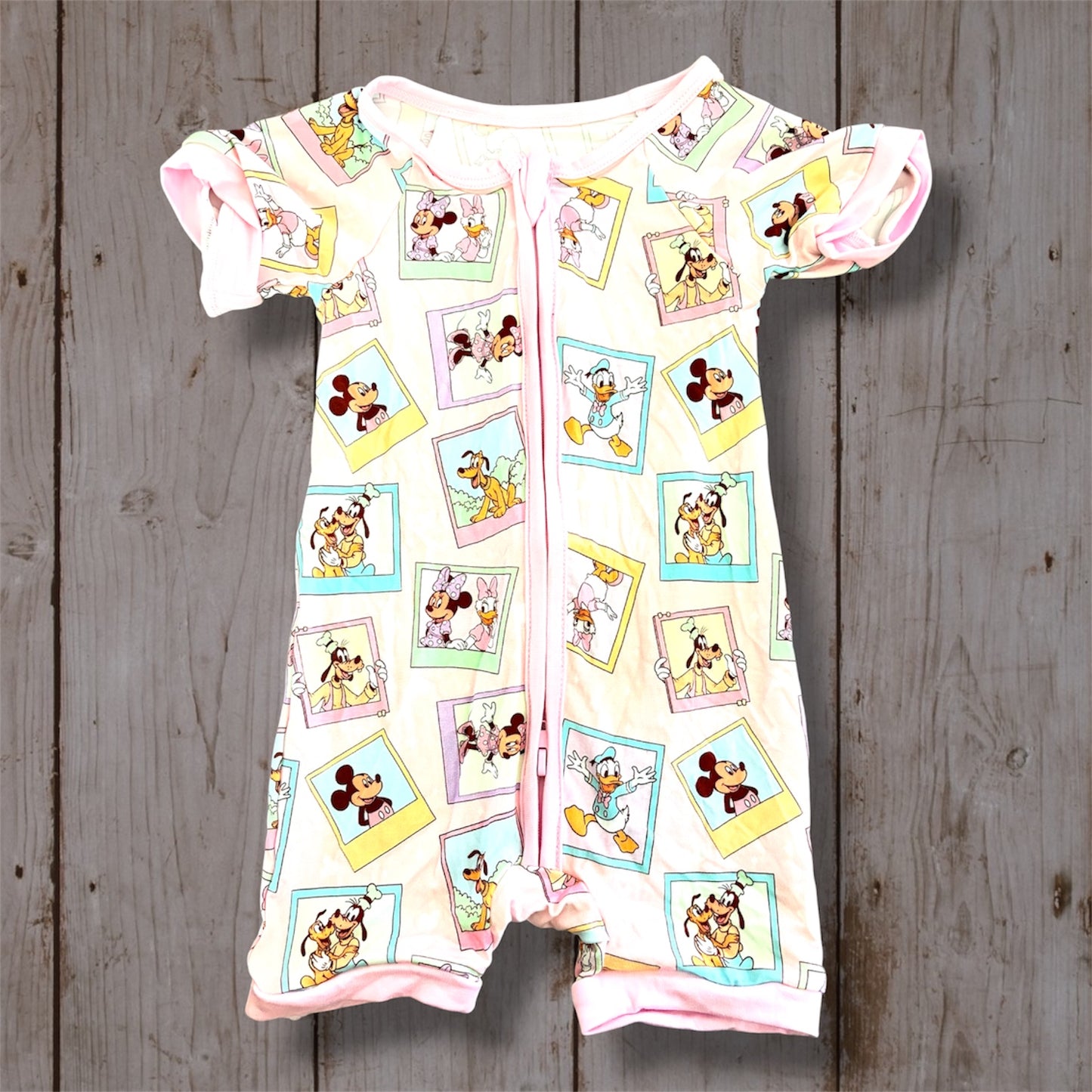 Classic Friends Bamboo Double Zipper Romper | Character Baby Sleeper | Soft Bamboo Infant One Piece 💗✨